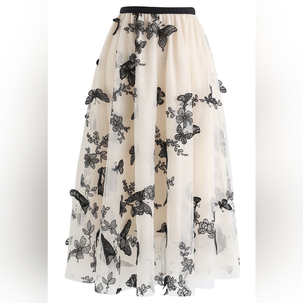 Chicwish 3D BUTTERFLY DOUBLE-LAYERED MESH MIDI SKIRT IN CREAM